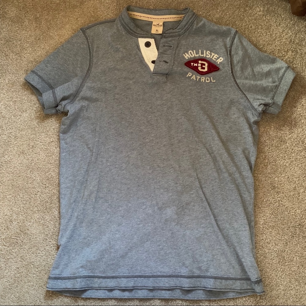 Hollister Tee